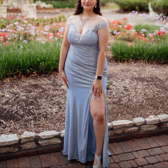 Juno Dress Collection - Picture 1 of 5